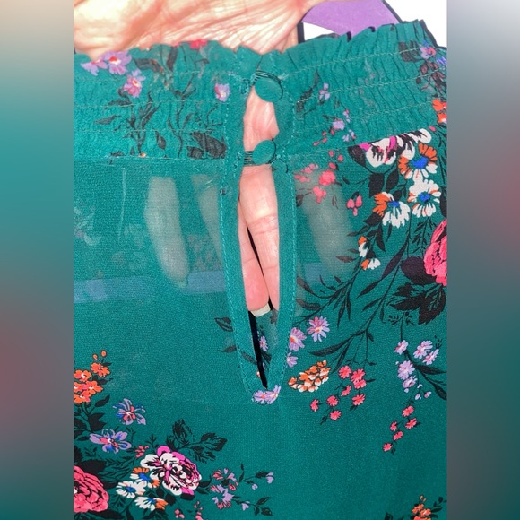 Torrid sz 1, hello kitty pants , and lavender maxi for @ellenwho72070 - Picture 7 of 7